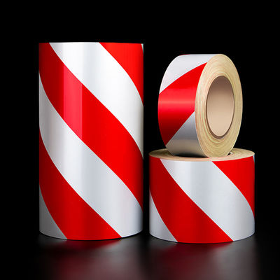 Reflector Sticker Rood Reflecterend Veiligheidswaarschuwingsband Op maat gemaakte Reflecterende Truck Voertuig Conspicuity Kleefstofreflecterende tape